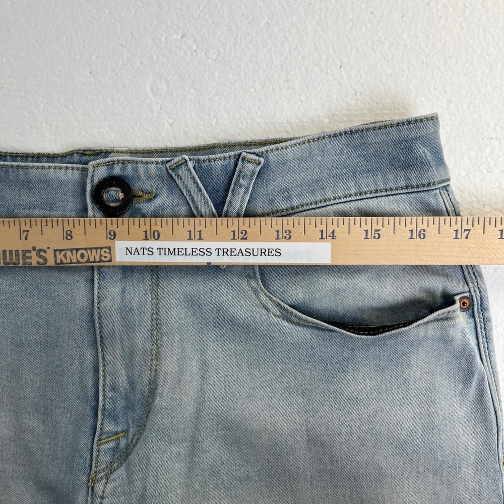Volcom Vorta Slim Tapered Jeans Mens 31 (Measures 33) Light Wash Denim Skater - Picture 9 of 12